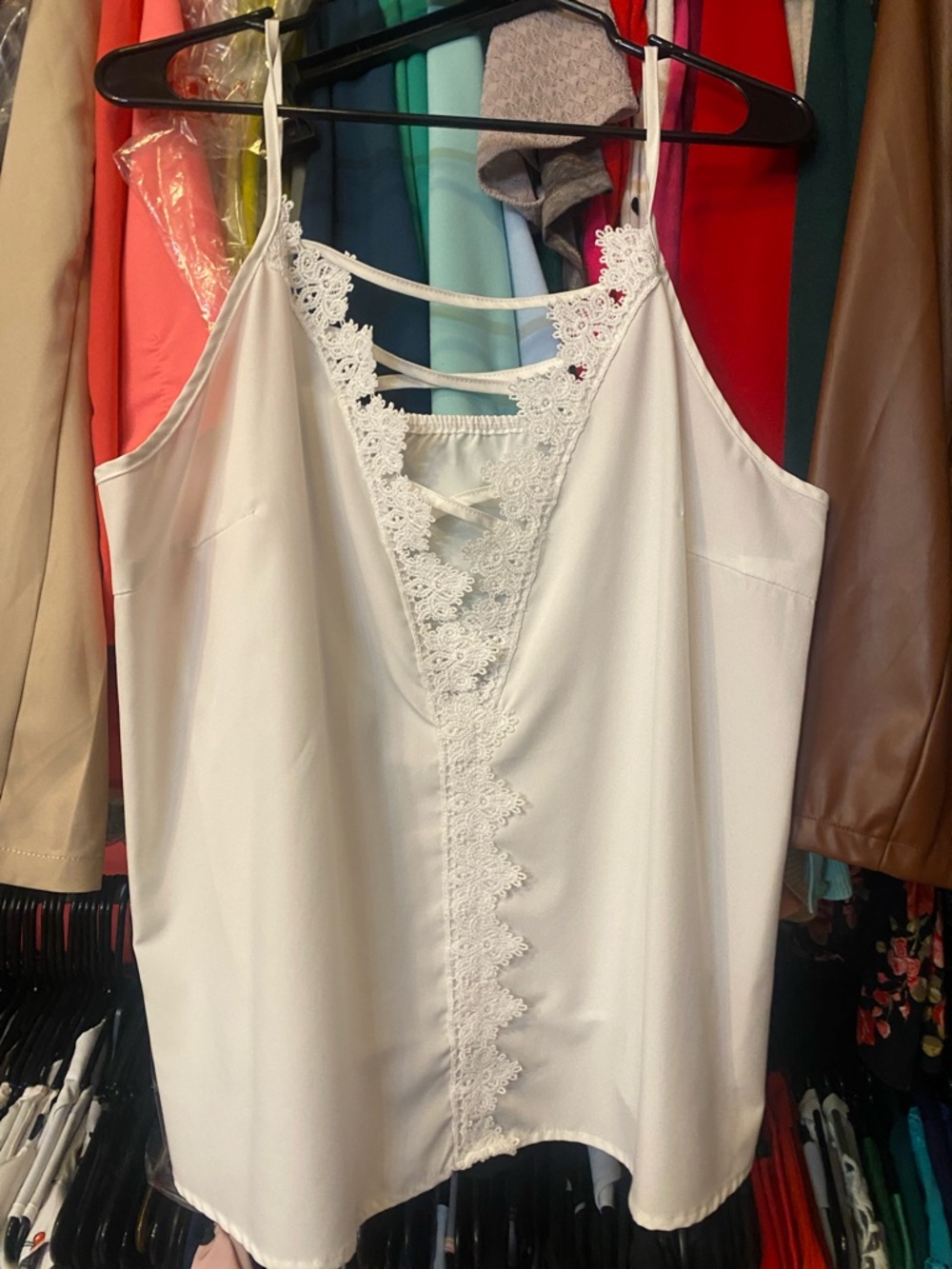 SHEIN White Lace Trim V-Neck Spaghetti Strap Tank Top
